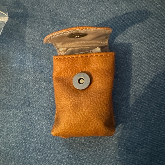 Snap To It Pouch - Caramel Distressed Pebble - Thirty One - Picture 5 of 6